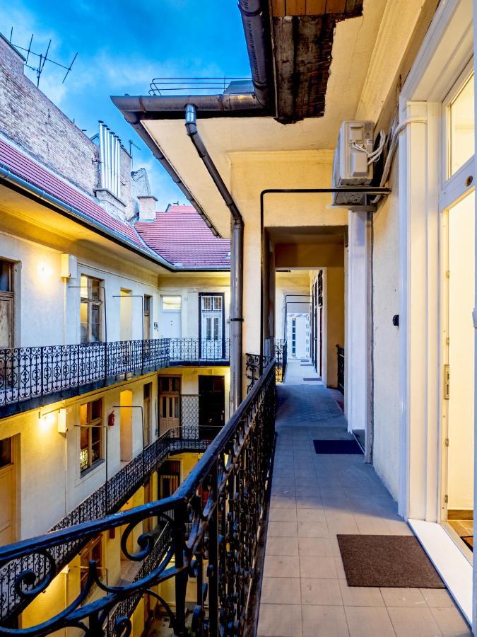 Gogol * Budapest